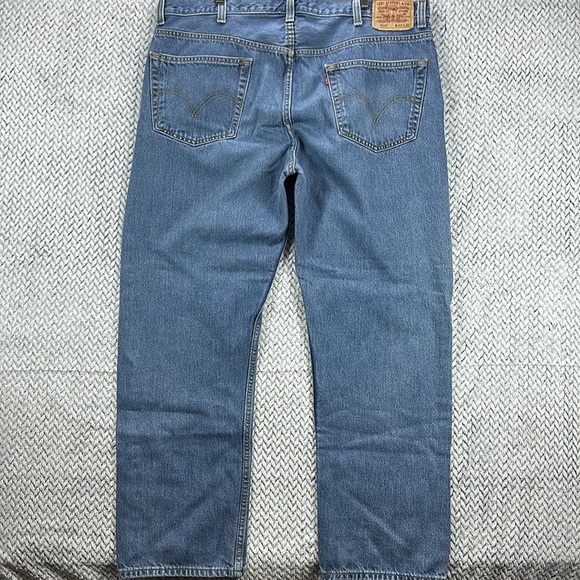 Levi 505 Regular Fit Men’s Size 42x32 - Picture 8 of 10